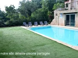 Gîte COLOMBIER 8 Pers piscine fitness sauna lac riviere loisirs