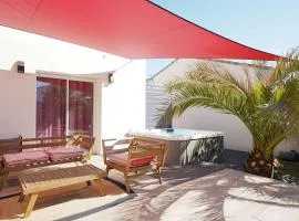 Villa 4 trèfles - avec jardin arboré et jacuzzi