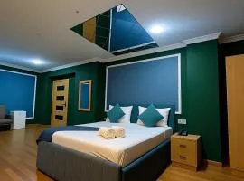 Icon Hotel Baku