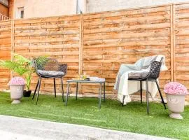 Cocon lumineux au centre de Tarbes, terrasse privée au soleil, confort tout inclus