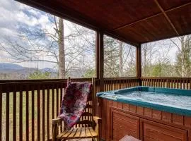 Top of the World 2 Bedroom 2 Bath Cabin between Pigeon Forge and Gatlinburg
