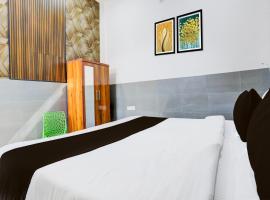 SPOT ON Brijwasi guest house, hotel en Ghaziabad