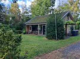 Heerlijk vrijstaand vakantiehuis met grote tuin