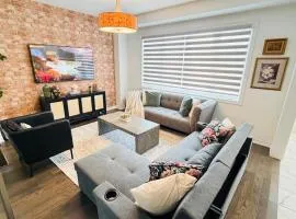 3BR Cozy Haven with Hot Tub and BBQ Near Niagara Falls