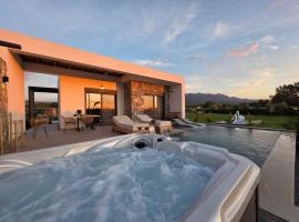 Aphrodite Luxury Suites-Private Heated Pool & Jacuzzi, hotell i Kos