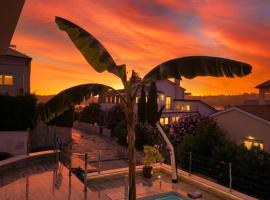 Luxury Histria Apartment with Private Pool Near the Beach、バニョレのホテル
