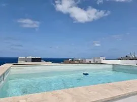 Rooftop Pool, Luxury Apartment in Sliema