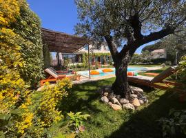 La Bastide des Romarins, hotel en Plan-dʼOrgon