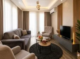 Luxury 2BR Urban Oasis near Old Bazaar