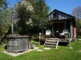Sky View Shepherd's Huts with Woodburning Hot Tub