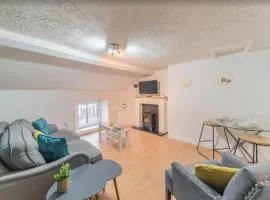 Egremont Hide Away
