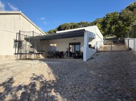 Alex Guest House, hotel i Quinta do Anjo