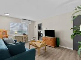 Private 1BR for Two on Morganford