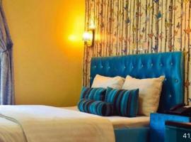 Benyster Hotel, hotel v destinaci Gwarinpa