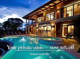 Playa Potrero, Oceanview Villa Oasis with salt-water pool for up to 8 people