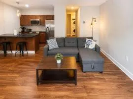CozyLuxe Suite R&R HoF, Casino, Stadium, Airport