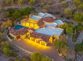 Luxury Estate with Pool Desert Views & Casita