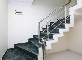 Hotel O Atithi Home Stay, hotel u gradu Garhā