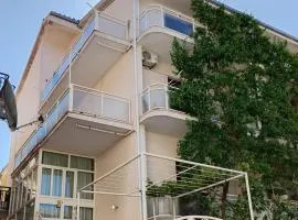 Apartments by the sea Baska Voda, Makarska - 25784