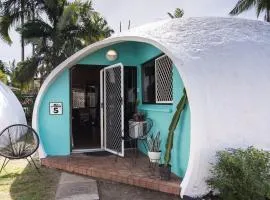 Unique Ocean-front Igloo at Trinity Beach sleeps 2