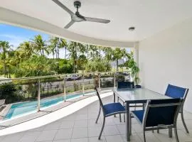 Whispering Palms - Poolside Escape on the Esplanade