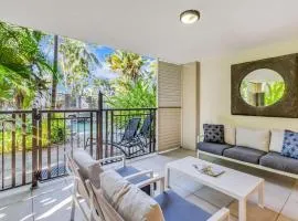 Resort-style Swim Out - A Poolside Oasis
