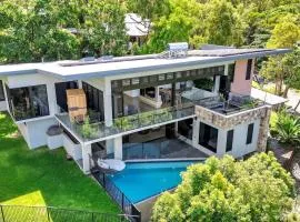 Ohana - The Ultimate Family Pool Escape