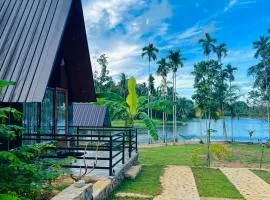 Jungle Lake View Cabana