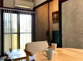 Hidden in Ozone-Nagoya 名古屋 戸建貸切り宿 8名定員P1台 ベッド7台寝室3部屋 アジア競技大会会場 IGアリーナ ドーム至近