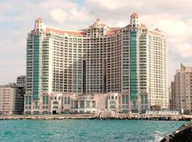 LUXURY HOTEL APARTMENT at GRAND PLAZA SAN STEFANO, PRIME LOCATION with access to MEGA MALL and FOUR SEASONS'S RESTAURANTS