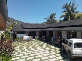 The Jungle Family homestay, hotel u gradu Jereweh