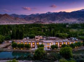The Nature Residency - A Riverside Resort in Leh, khách sạn ở Leh