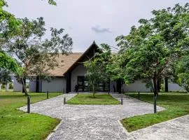 Bon Hotel Crown Forest