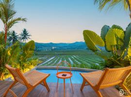 Kembang Menoreh Villa, khách sạn ở Kenteng