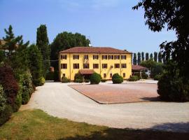 Hotel Antico Casale, ξενοδοχείο σε Vigarano Mainarda