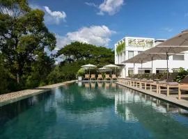 Treeline Urban Resort