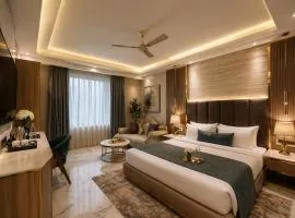 hotel advika palce