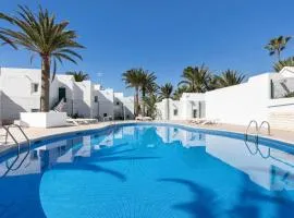 Heiwa Apartment With Pool