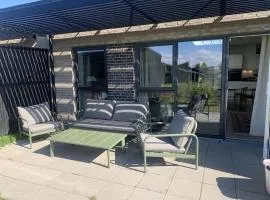 Family 3BR Terraced House In Ry