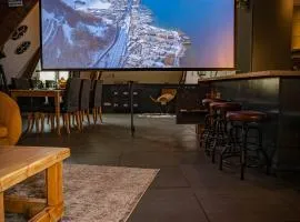 Elegance anglaise en hypercentre du Mans avec vidéoprojecteur, babyfoot et fléchette