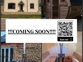 4 Bed Luxury home,Sauna,Hot tub,Sleeps 9