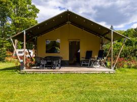 Safaritent bij speeltuin voor gezinnen op groen rustig park op de Veluwe, отель в городе Эпе