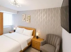 The RS Prime - Homestay Premium Private Rooms Near Train Station, Airport, NEC For Company, Contractor Stays - HS2, JLR Onsite Secure Parking