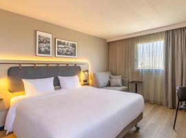 Campanile PRIME - Le Blanc Mesnil, хотел в Ле Блан-Менил