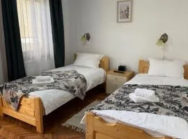 Camere Duble în Câmpulung