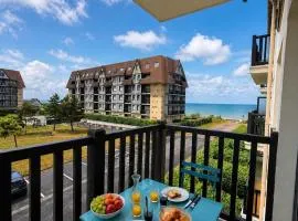 Appartement vue mer balcon piscine tennis Cabourg