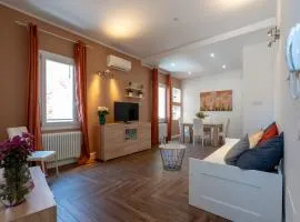 Gold Apartment