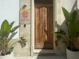 Ippolita Palace LUXURY SUITES