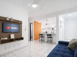 Apto Charmoso no Parque dos Ipês 2 Quartos casal ArCond WiFi 400M Home Office Garagem em Dourados