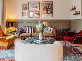 Le Falcoz, Hotel in Saint-Jean-de-Maurienne